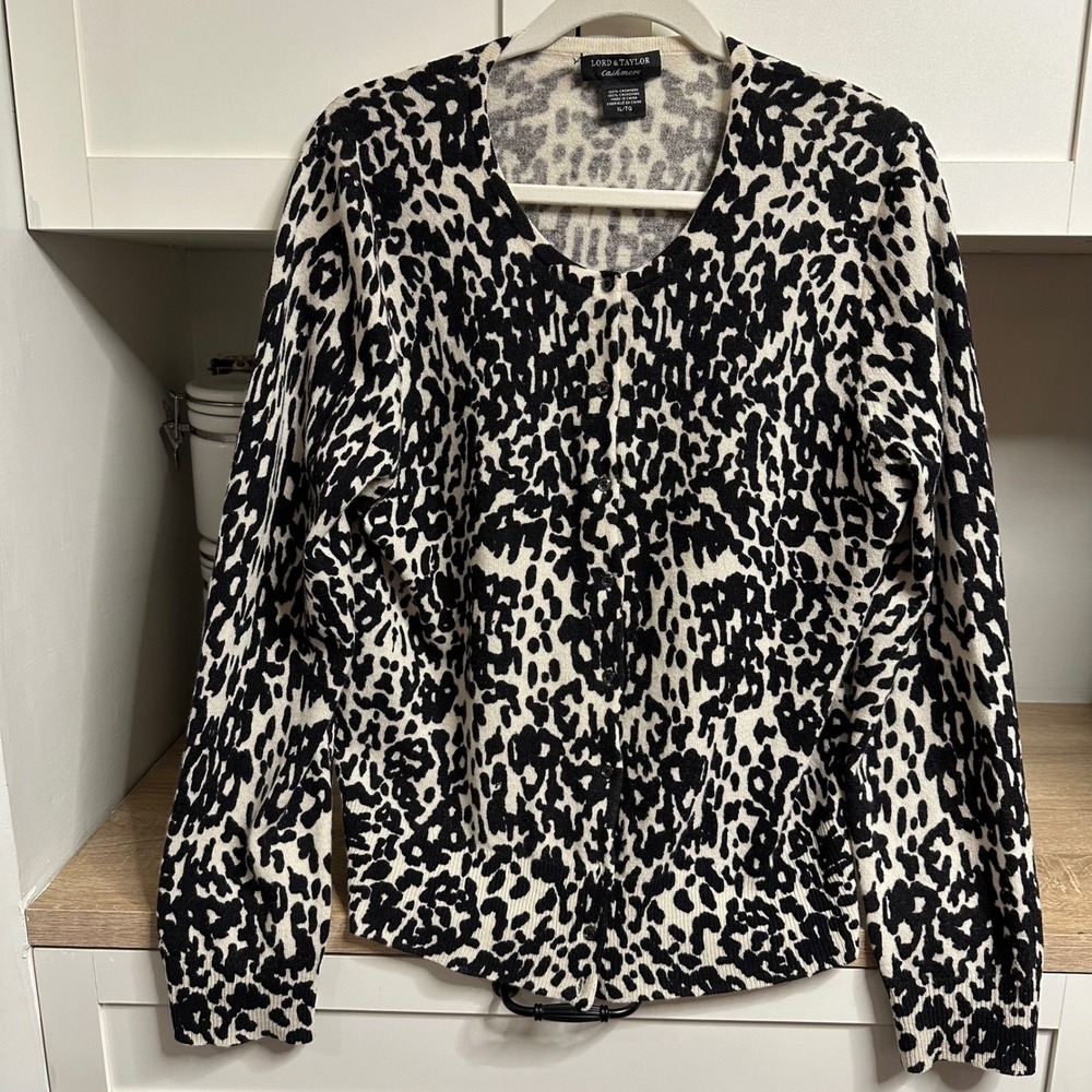 Lord & Taylor 100% Cashmere Cardigan Womens XL Black White Leopard Button Front